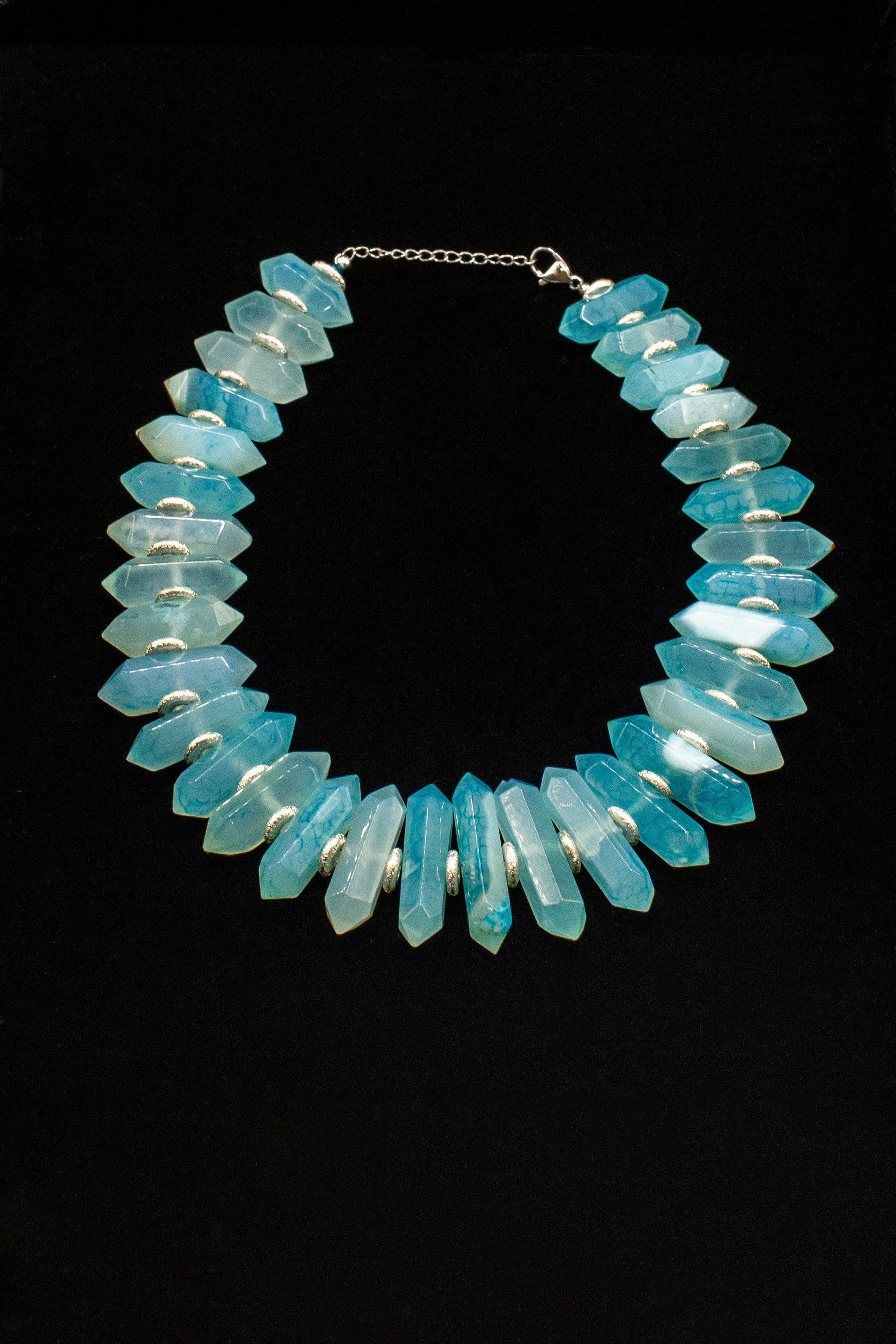 Blue Agate Graduated Obelysk Necklace