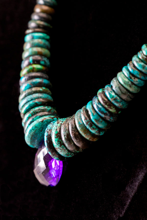 Graduated Turquoise Discs & Amethyst Center