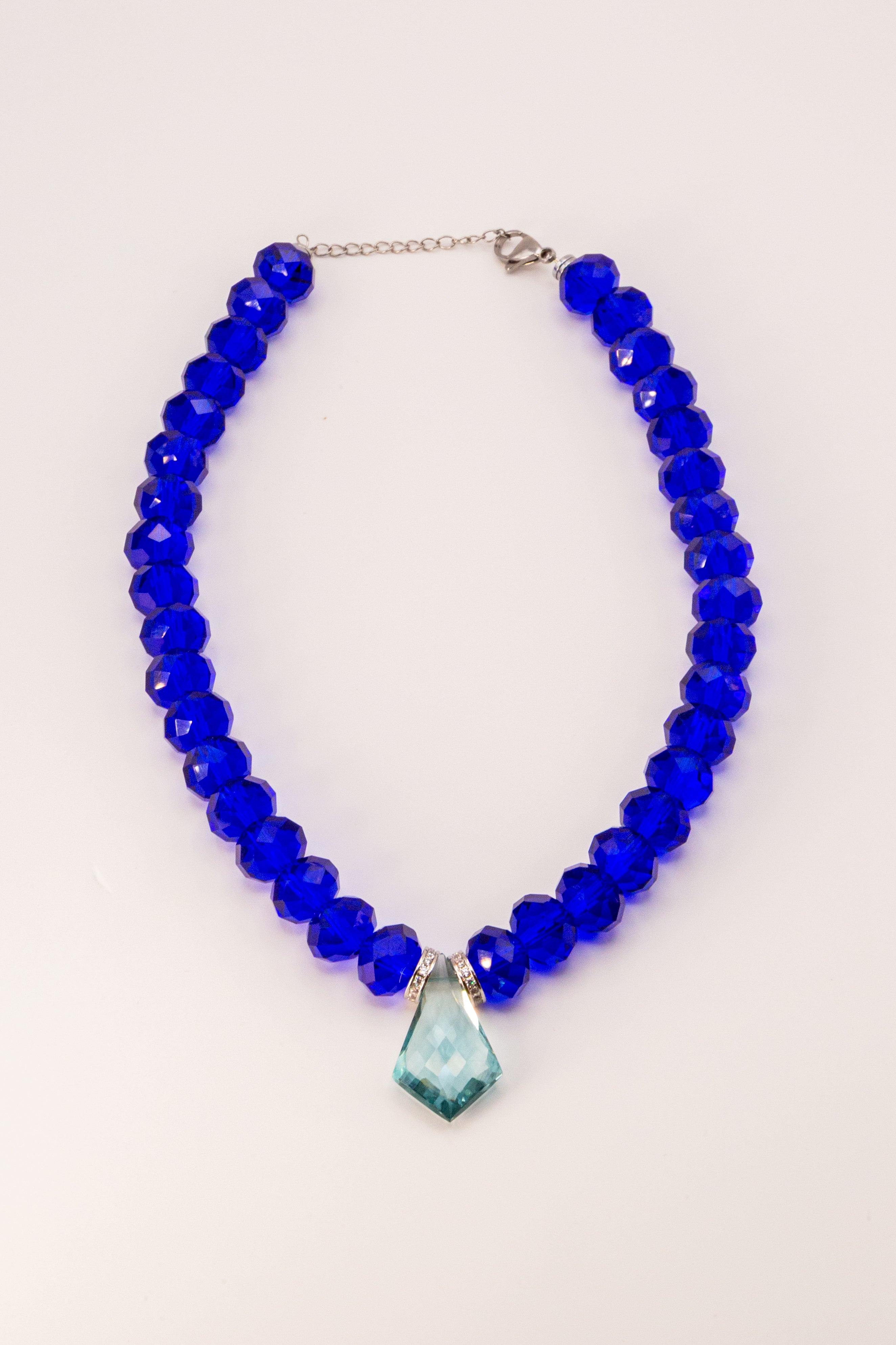 Tetiaroa Aquamarine Center Necklace